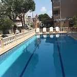 Yagmur Apart Hotel *