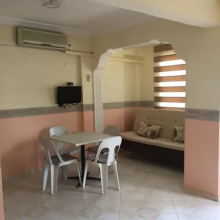 Yagmur Apart Hotel アパートホテル